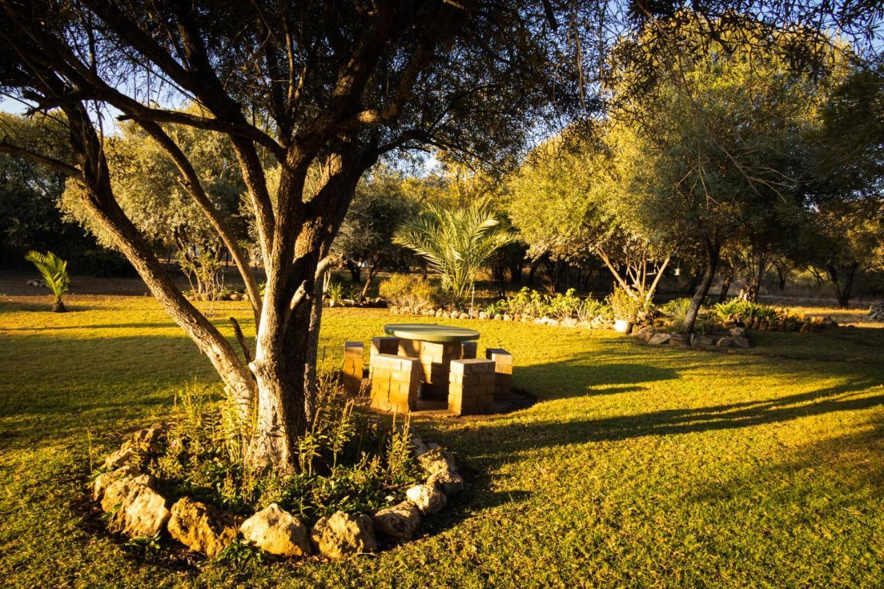 Olienhoff Guesthouse And Rest Camp Otavi Exterior foto