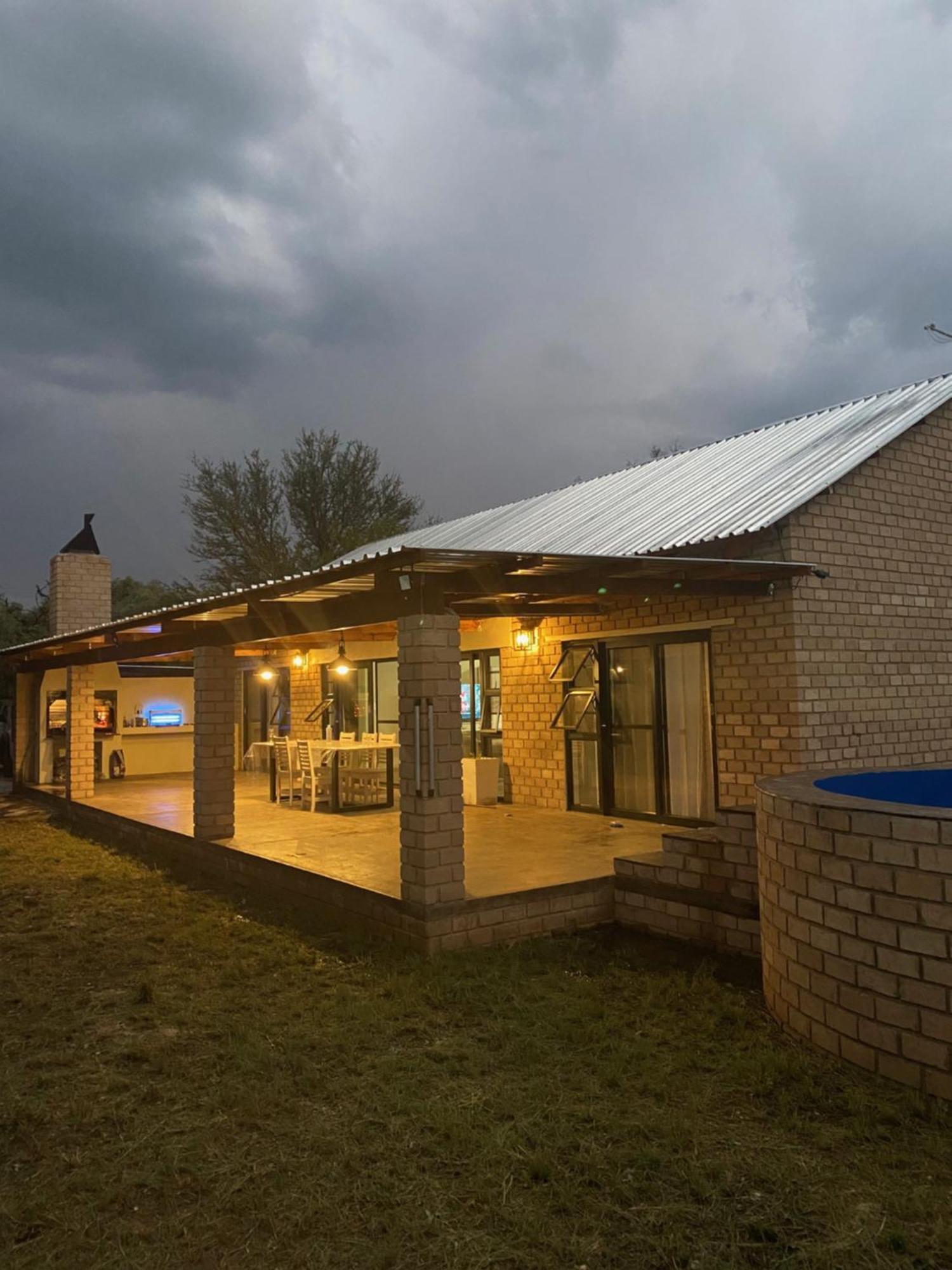 Olienhoff Guesthouse And Rest Camp Otavi Exterior foto