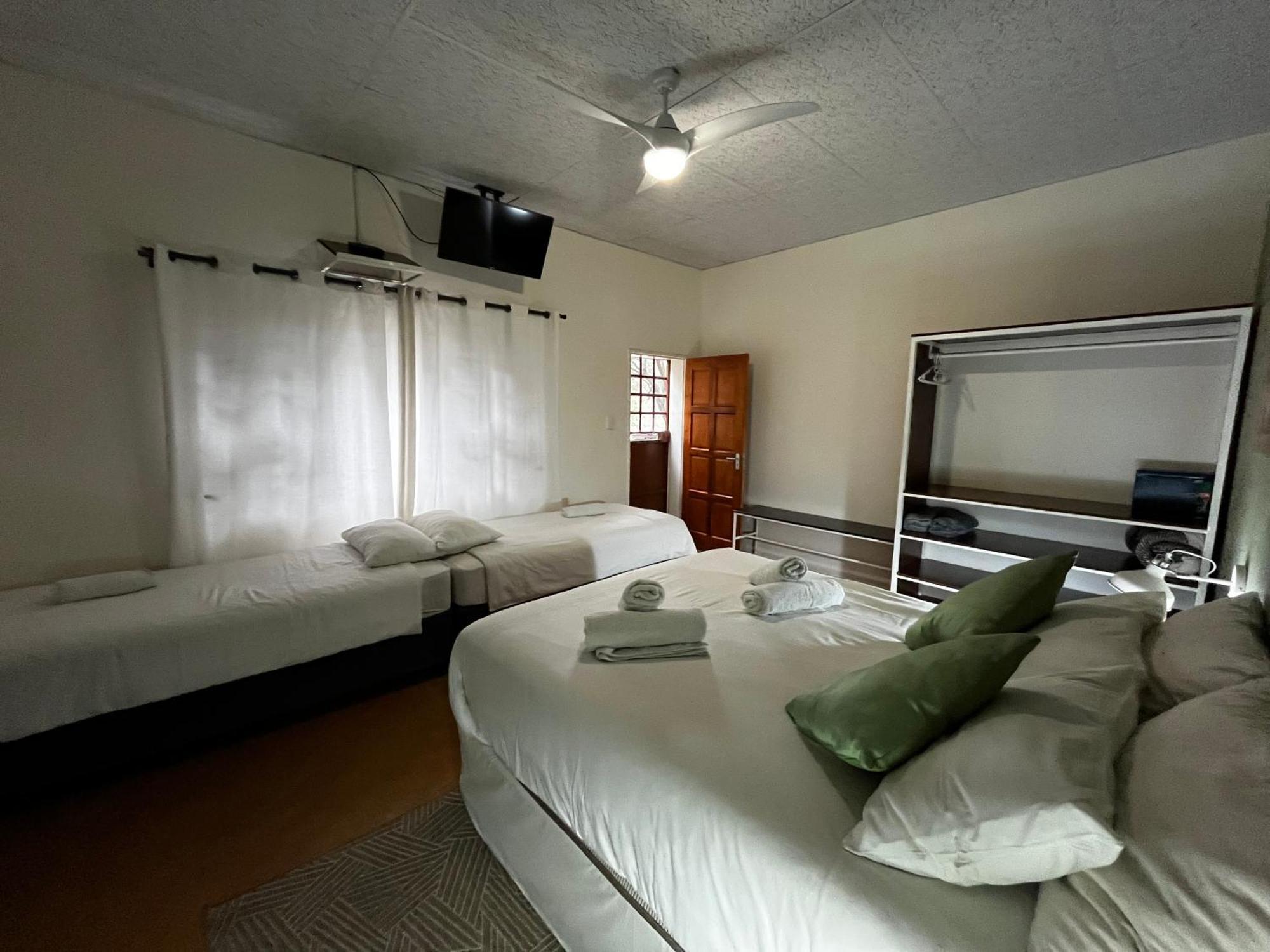 Olienhoff Guesthouse And Rest Camp Otavi Exterior foto